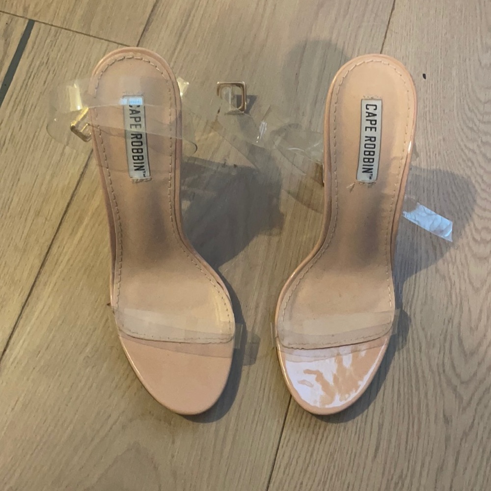 Clear opened toe black heels 6.5